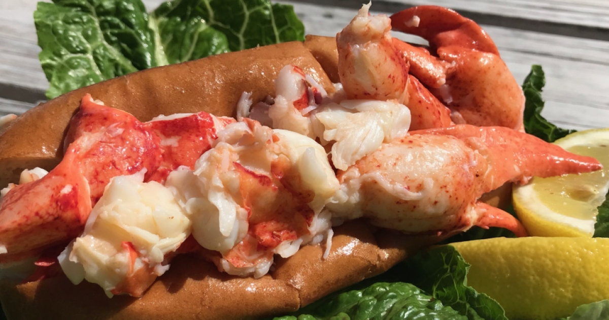 Liv's Dockside Grill Clinton CTvisit